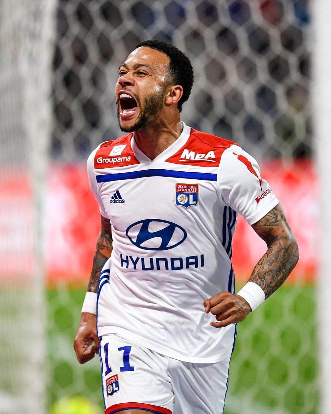 メンフィス・デパイさんのインスタグラム写真 - (メンフィス・デパイInstagram)「HEART OF A LION! 👉🏽🦁👈🏽」4月20日 6時19分 - memphisdepay