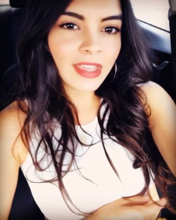 パオラ・ポーリンのインスタグラム：「Selena! ❤️ tu legado vivirá por siempre.. Your legacy lives on forever..thank for standing up for latinas 💃」
