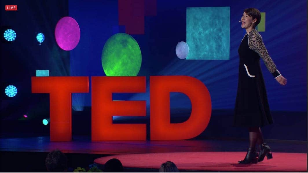 スプツニ子!さんのインスタグラム写真 - (スプツニ子!Instagram)「I did my @tedfellow talk about 'Red Silk of Fate'! Wow, I had such an inspiring and thought-provoking week at TED.  Big thanks to @tedfellow for giving me this opportunity... I love all the fellows and their talks too! amazing community. #ted2019」4月20日 6時23分 - 5putniko