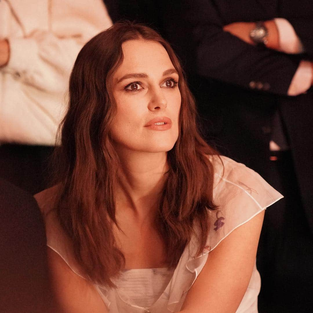 シャネルさんのインスタグラム写真 - (シャネルInstagram)「The opening party of the Mademoiselle Privé exhibition in Shanghai gathered friends and House ambassadors including Keira Knightley, the face of the #CHANELFineJewelry campaigns. #MademoisellePrive #MademoisellePriveShanghai #CHANEL #KeiraKnightley」4月19日 22時07分 - chanelofficial