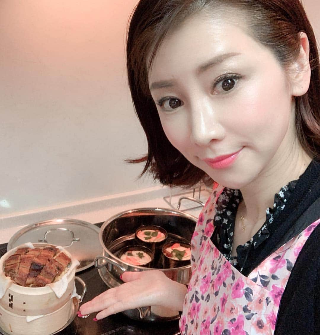 水谷雅子さんのインスタグラム写真 - (水谷雅子Instagram)「#晩御飯#おうちごはん #リクエスト晩御飯 #うなぎせいろ蒸し #茶碗蒸し#三人分 #水谷雅子beautybook50の私 #水谷雅子」4月19日 22時04分 - mizutanimasako