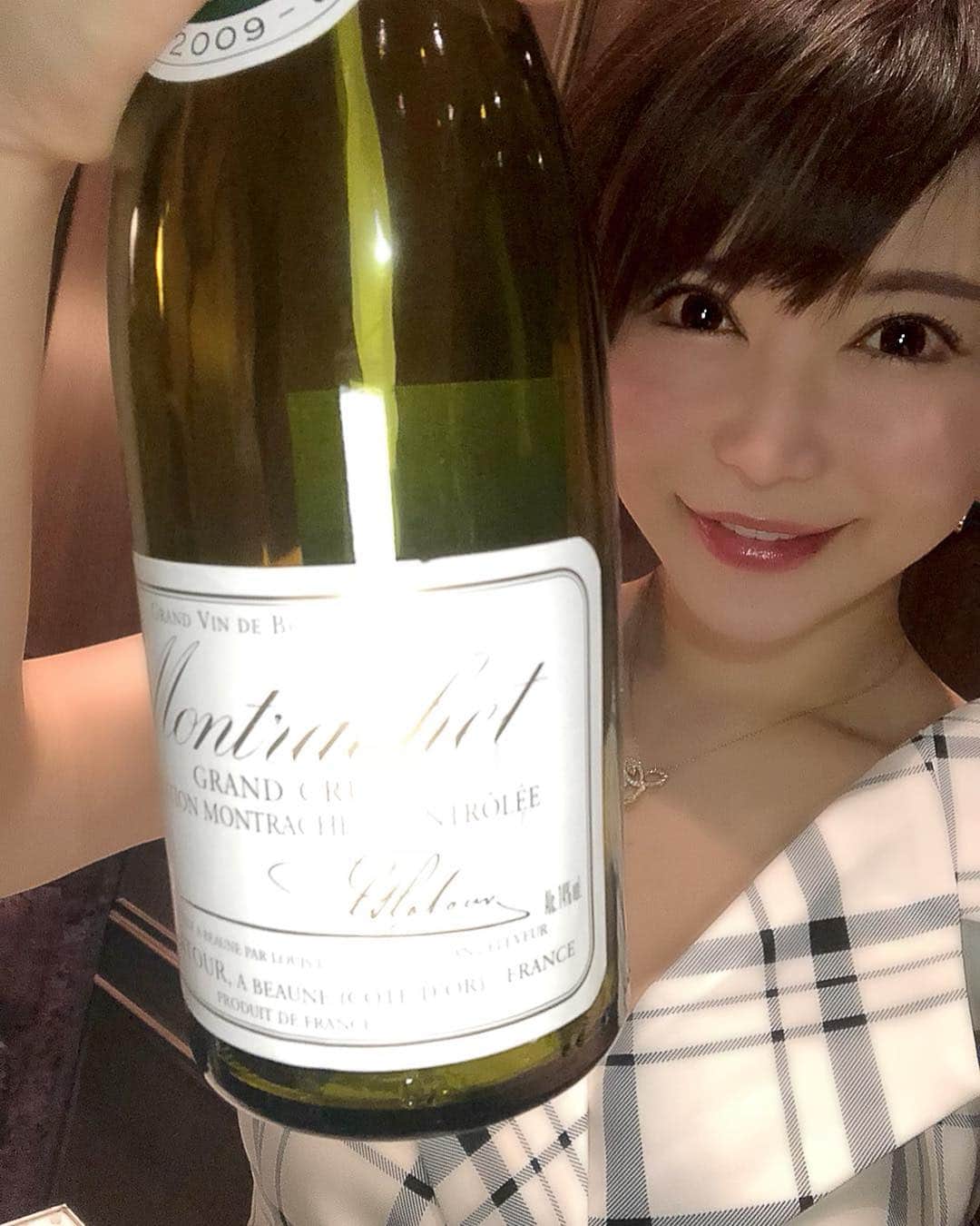 里美ゆりあのインスタグラム：「モンラッシェ好き💗 #montrachet #wine」
