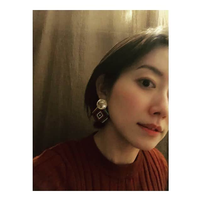 大村彩子のインスタグラム：「平成最後の満月…🌕 見えないけど、ね。  #平成最後って何回言ったかな#いよいよ感#不思議な感じだなぁ#全然関係ないけど#コーヒーゼリー食べたい#fullmoon」