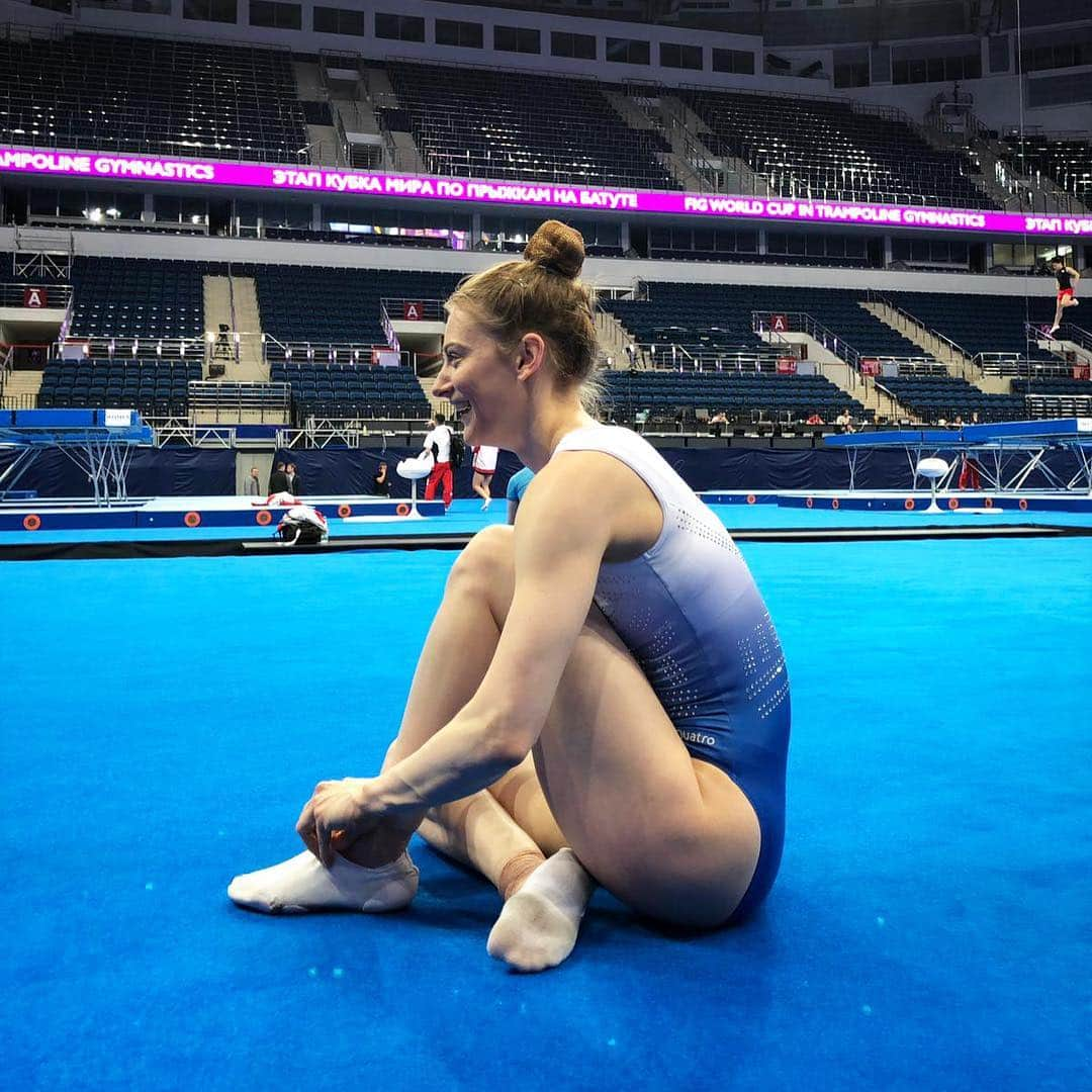 ブライオニー・ペイジさんのインスタグラム写真 - (ブライオニー・ペイジInstagram)「Podium training ✔️ Qualifications tomorrow! 🇬🇧 • #trampolining #candid #tokyo2020 #olympicqualifiers #olympicqualification #trampshoes #worldcup #trampolineworldcup #TRA #belarus」4月19日 23時40分 - bryony_page