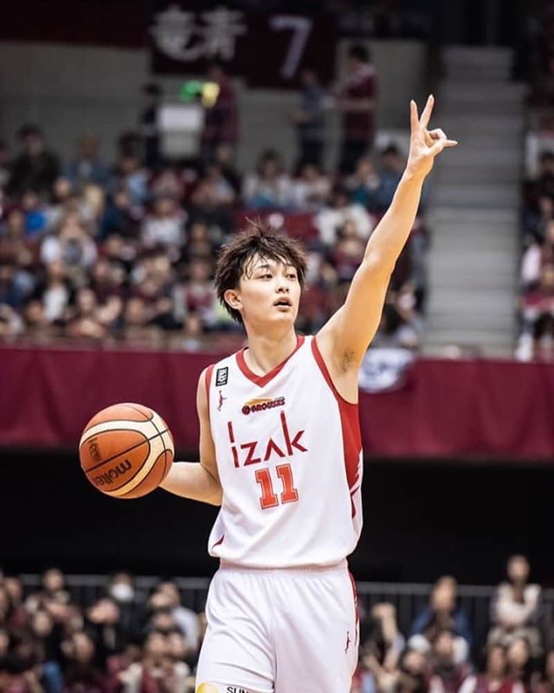 宇都直輝のインスタグラム：「ラスト２試合！頑張ろう！！！！ #自力は無理だけど #まずは２勝」