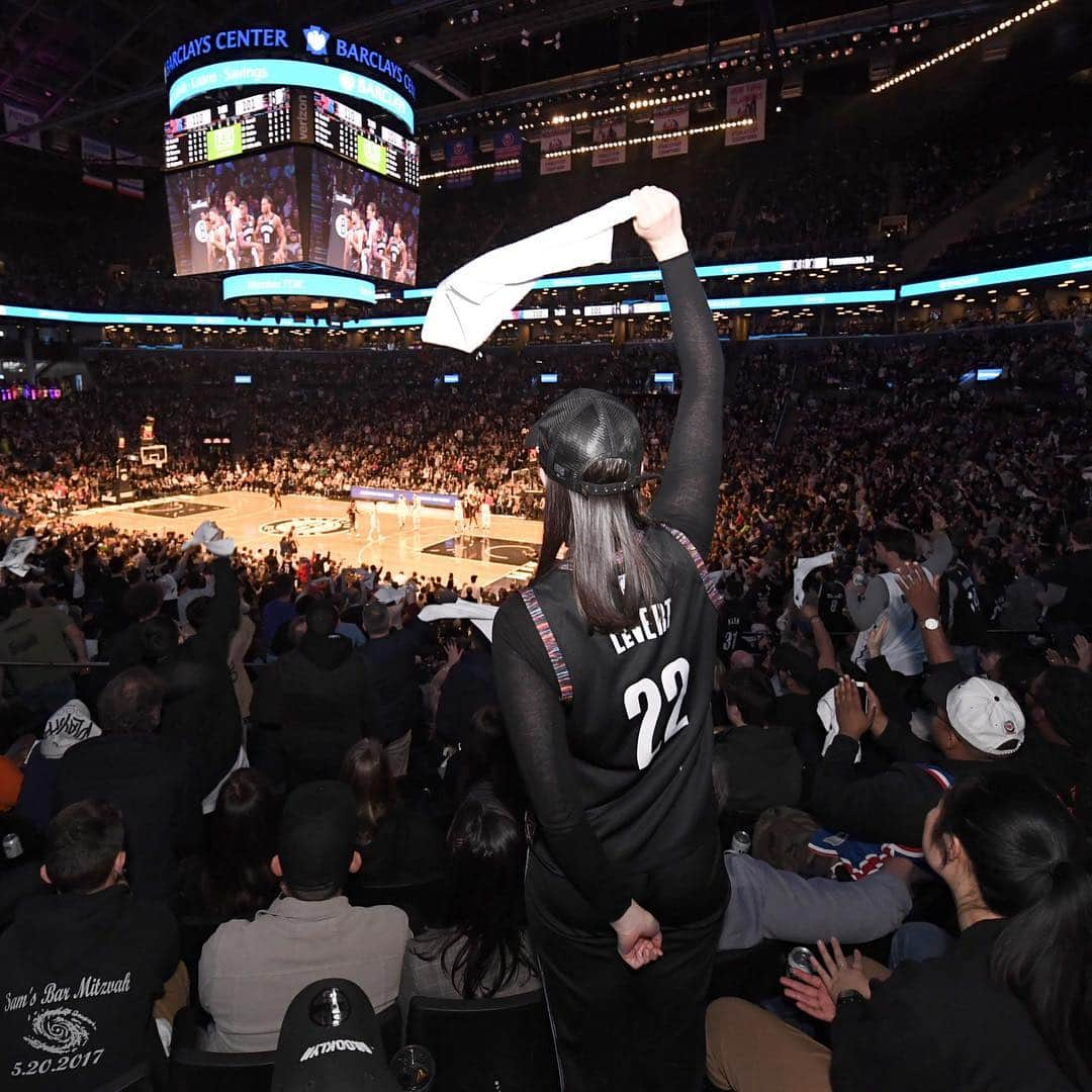 Brooklyn Netsさんのインスタグラム写真 - (Brooklyn NetsInstagram)「You were incredible, Brooklyn. Gonna need that again tomorrow 🙌🙌🙌」4月20日 0時06分 - brooklynnets