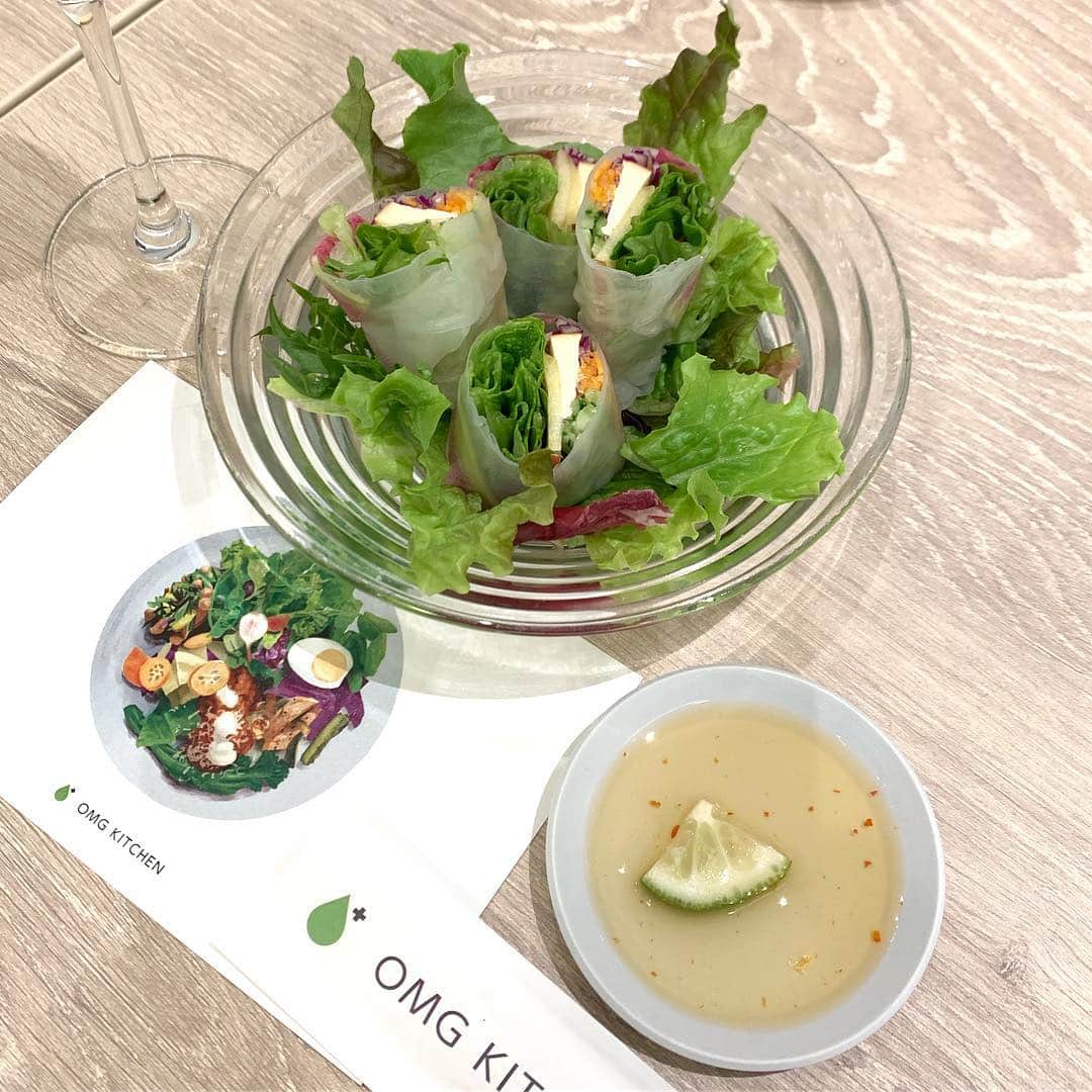 SPARAさんのインスタグラム写真 - (SPARAInstagram)「移転OPEN初日という事で行ってきました♡♡♡ @omg_by_doctor_l_lab  残念ながらコールドプレスジュースはほぼ売り切れだったので、ディナーを堪能してきました♡ と言っても主人も私も制限中なのでOMGさんのヘルシーな野菜中心のお料理がピッタリ！！ どれも美味しかった♡♡♡ OMG! by doctor L.LAB | 静岡でコールドプレスジュースを飲むならコールドプレスジュース専門のオーエムジーOMG　 静岡県浜松市中区鍛冶町100−1 ZAZA中央館1F」4月20日 0時15分 - spara_aco