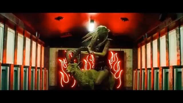 ロブ・ゾンビのインスタグラム：「I'm pretty sure THE LORDS OF SALEM was released 6 years ago today. Ride the goat! #goat🐐 #thelordsofsalem #sherimoonzombie #robzombie #jeffdanielphillips #megfoster #judygeeson #patrciaquinn #malcolmmcdowell #kenforee #deewallace #brucedavison」