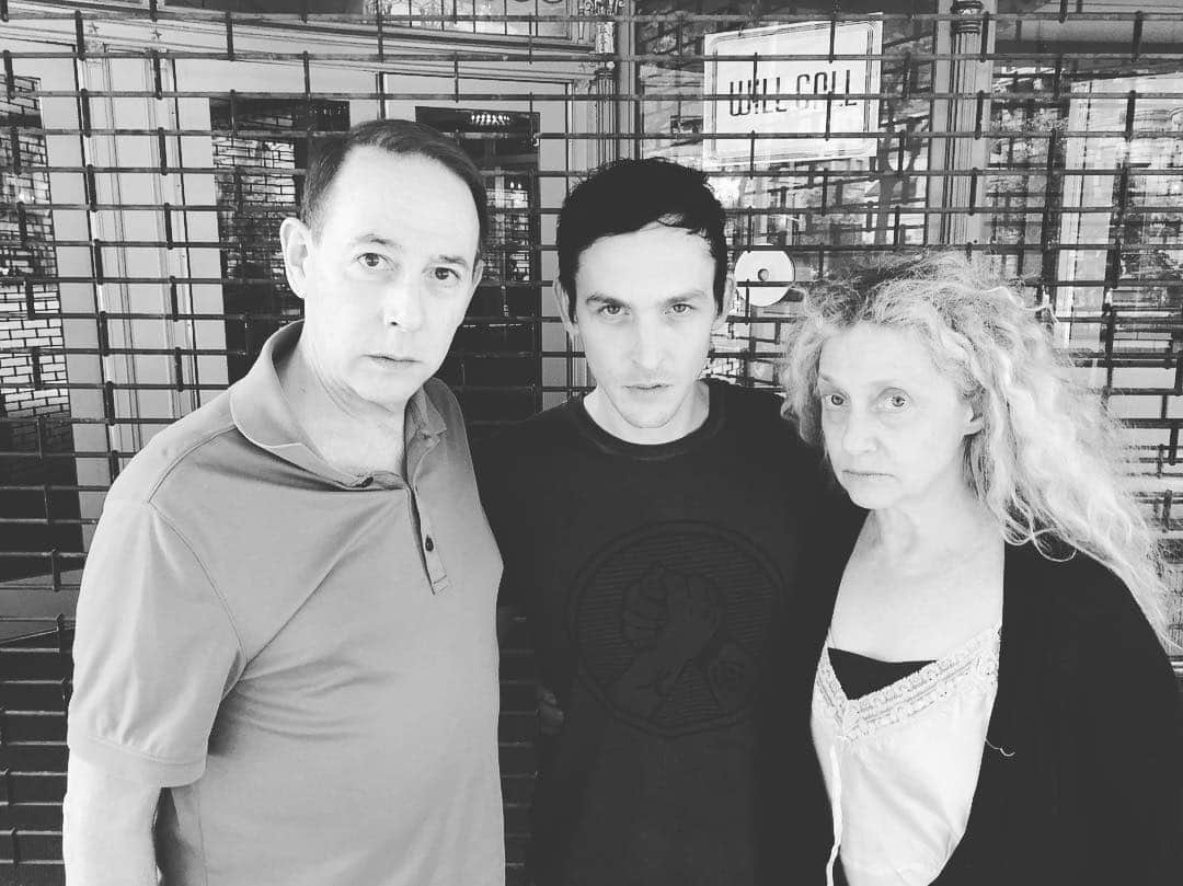 ロビン・ロード・テイラーさんのインスタグラム写真 - (ロビン・ロード・テイラーInstagram)「❤️❤️ #GothamSeriesFinale」4月20日 0時28分 - robinlordtaylor