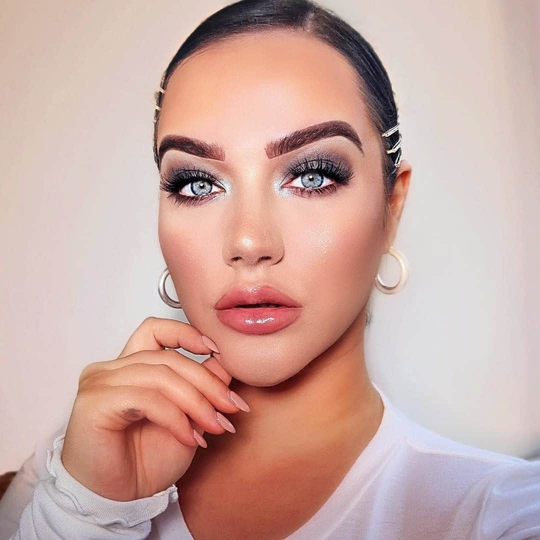 wet'n wild beautyさんのインスタグラム写真 - (wet'n wild beautyInstagram)「YES HUNNY!🌸 @militzayovanka is strutting in our Color Icon Bronzer in What Shady Beaches! Tap to shop🔥⠀⠀⠀⠀⠀⠀⠀⠀⠀ ⠀⠀⠀⠀⠀⠀⠀⠀⠀ #wetnwildbeauty #crueltyfree #makeup #beauty #vegan #veganbeauty」4月20日 0時31分 - wetnwildbeauty