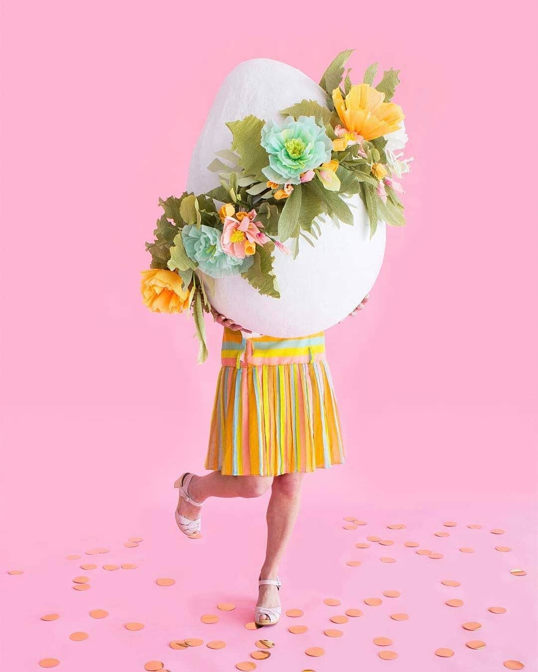 Eggs Conceptさんのインスタグラム写真 - (Eggs ConceptInstagram)「Easter time 🐣 by 👉 Oh Happy Day @ohhappyday 👈  #ohhapyday #eggsconcept #easter #eastertime #easterdecoration #piñata #spring #springtime #forår #frühling #printemps #весна #春 #bahar #primavera #april #avril #abril #апрель #aprile #eggs #oeuf #yumurta #ägg #instagram #instagood #vsco #myunicornlife #familytime」4月20日 0時52分 - eggsconcept