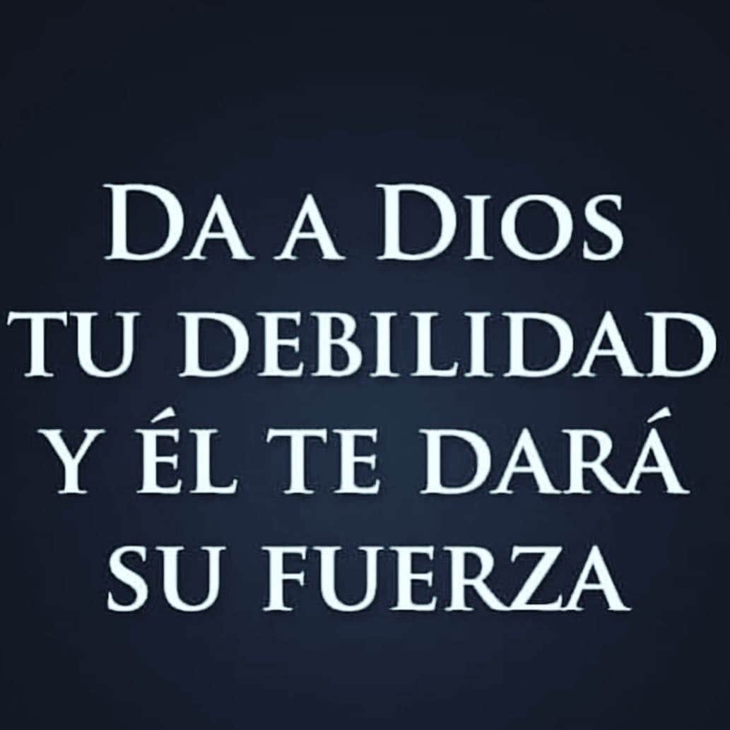 ウィジンさんのインスタグラム写真 - (ウィジンInstagram)「Un día como hoy murió por ti y por mi no importa en donde estés eres bendecido.Da a Dios tu debilidad y él te dará su fuerza」4月20日 1時02分 - wisin