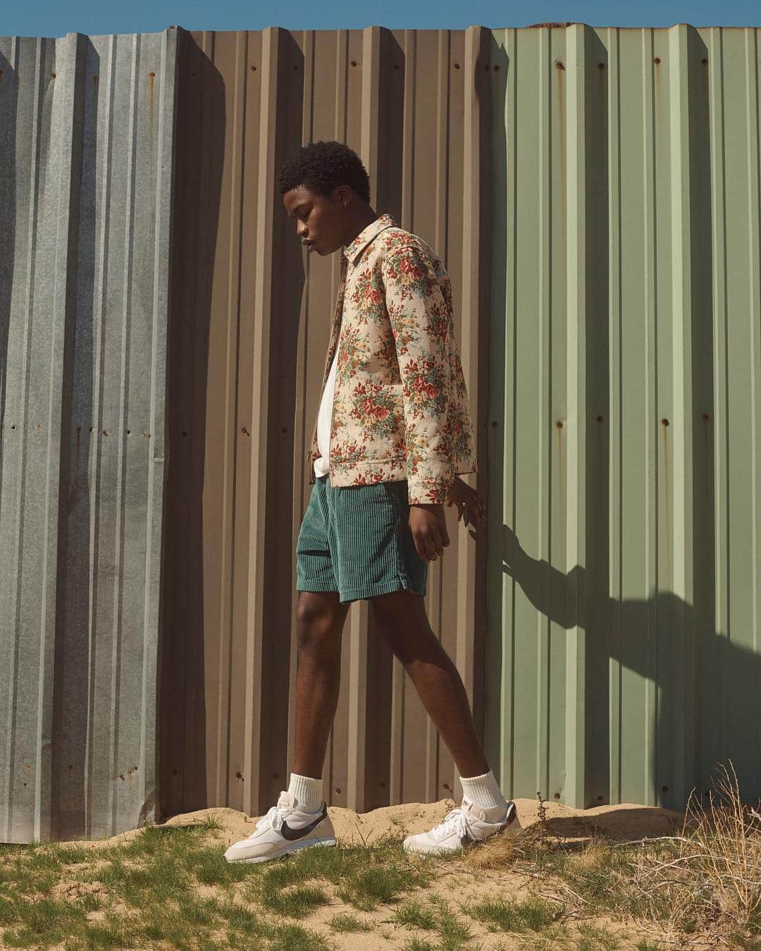 Urban Outfittersさんのインスタグラム写真 - (Urban OutfittersInstagram)「#UOMens with the newest essentials: cord shorts and bold new patterns. @UrbanOutfittersMens」4月20日 1時11分 - urbanoutfitters