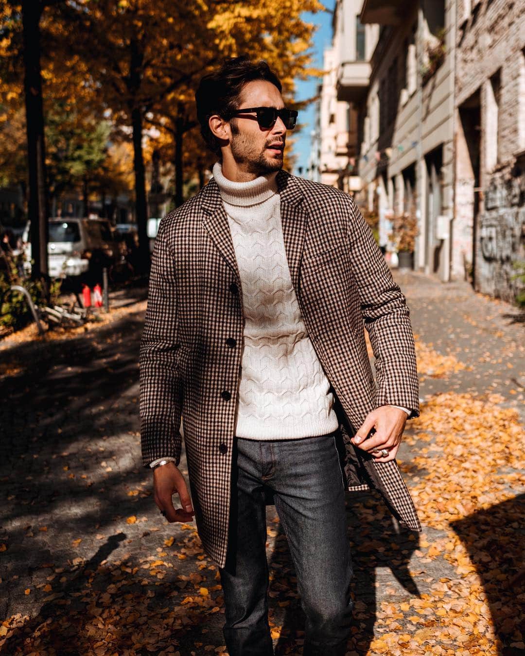 NICOLAS SIMOESのインスタグラム：「Look for colder spring days 🌿✨」