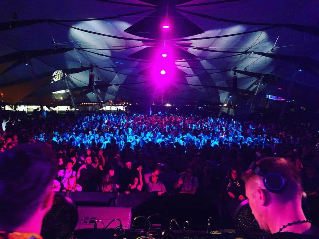 Gorgon Cityさんのインスタグラム写真 - (Gorgon CityInstagram)「Our 3hr b2b set from @coachella with @camelphatmusic is up on our Soundcloud now!! @thedolab」4月20日 1時16分 - gorgoncity