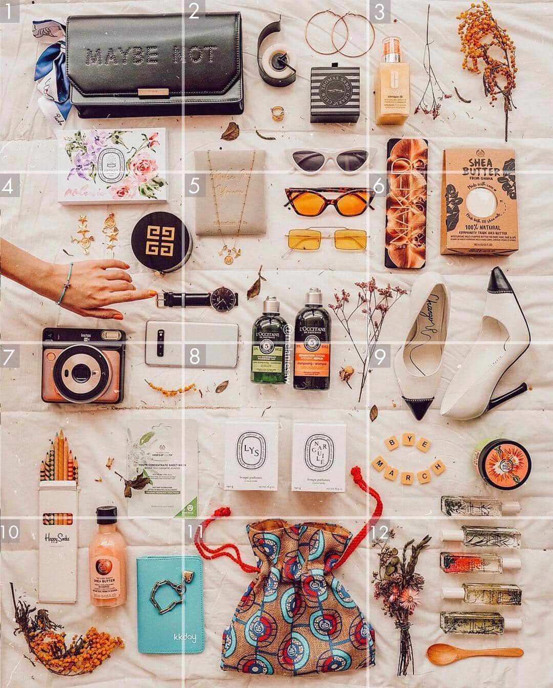 ダニエルウェリントンさんのインスタグラム写真 - (ダニエルウェリントンInstagram)「It’s time to play #WheresWellington! Can you find the watch in this photo? Comment below with the square you think the watch is featured in! (Photo via @melaniesaw) #DanielWellington」4月20日 1時59分 - danielwellington