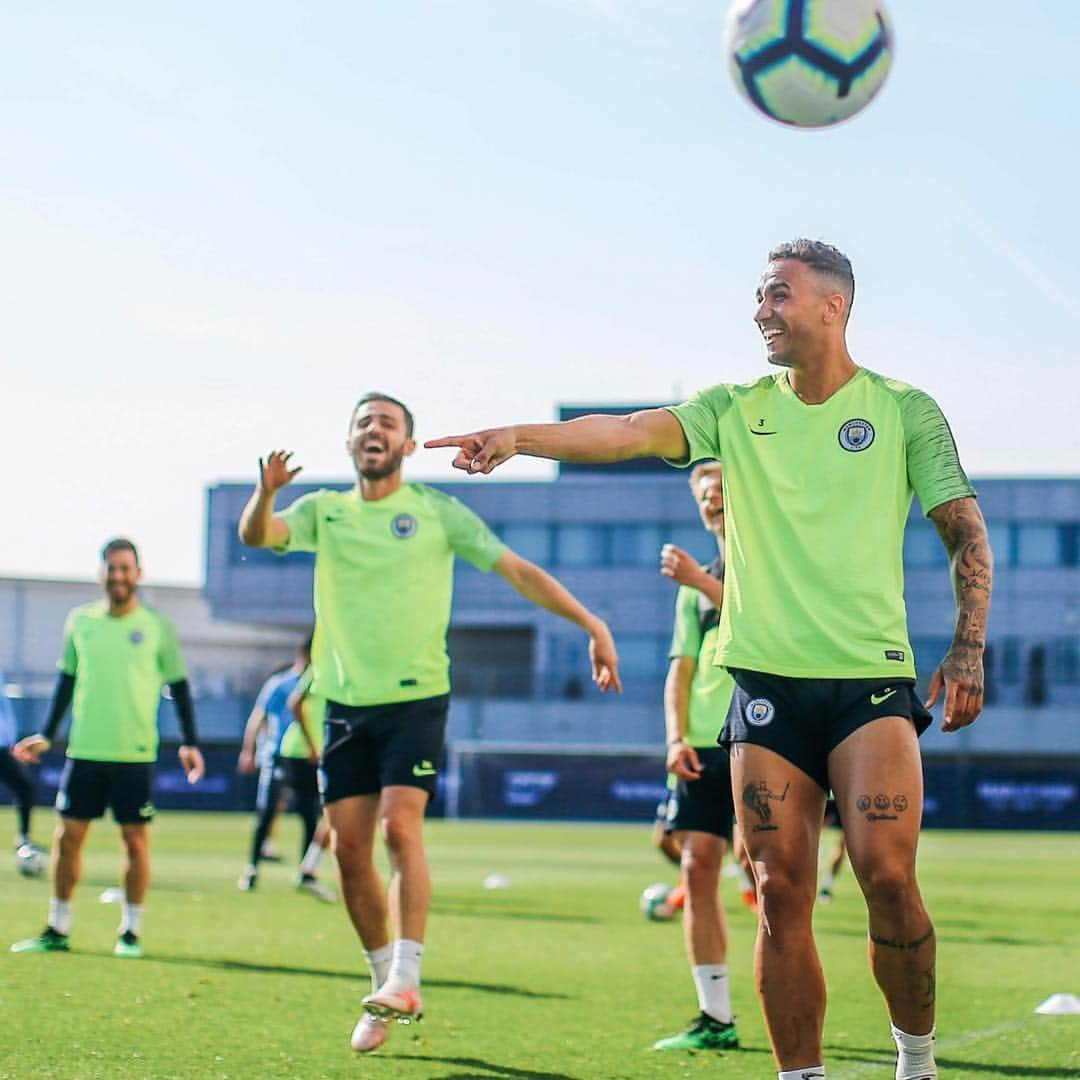 マンチェスター・シティFCさんのインスタグラム写真 - (マンチェスター・シティFCInstagram)「🤘 PREMIER LEAGUE PREP 🤘#mancity」4月20日 2時37分 - mancity