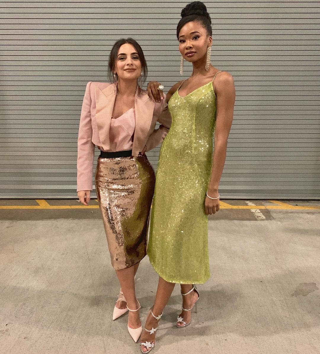 Ana Brenda Contrerasのインスタグラム：「Dynasty is back tonight  Queen @iamwakeema ❤️」