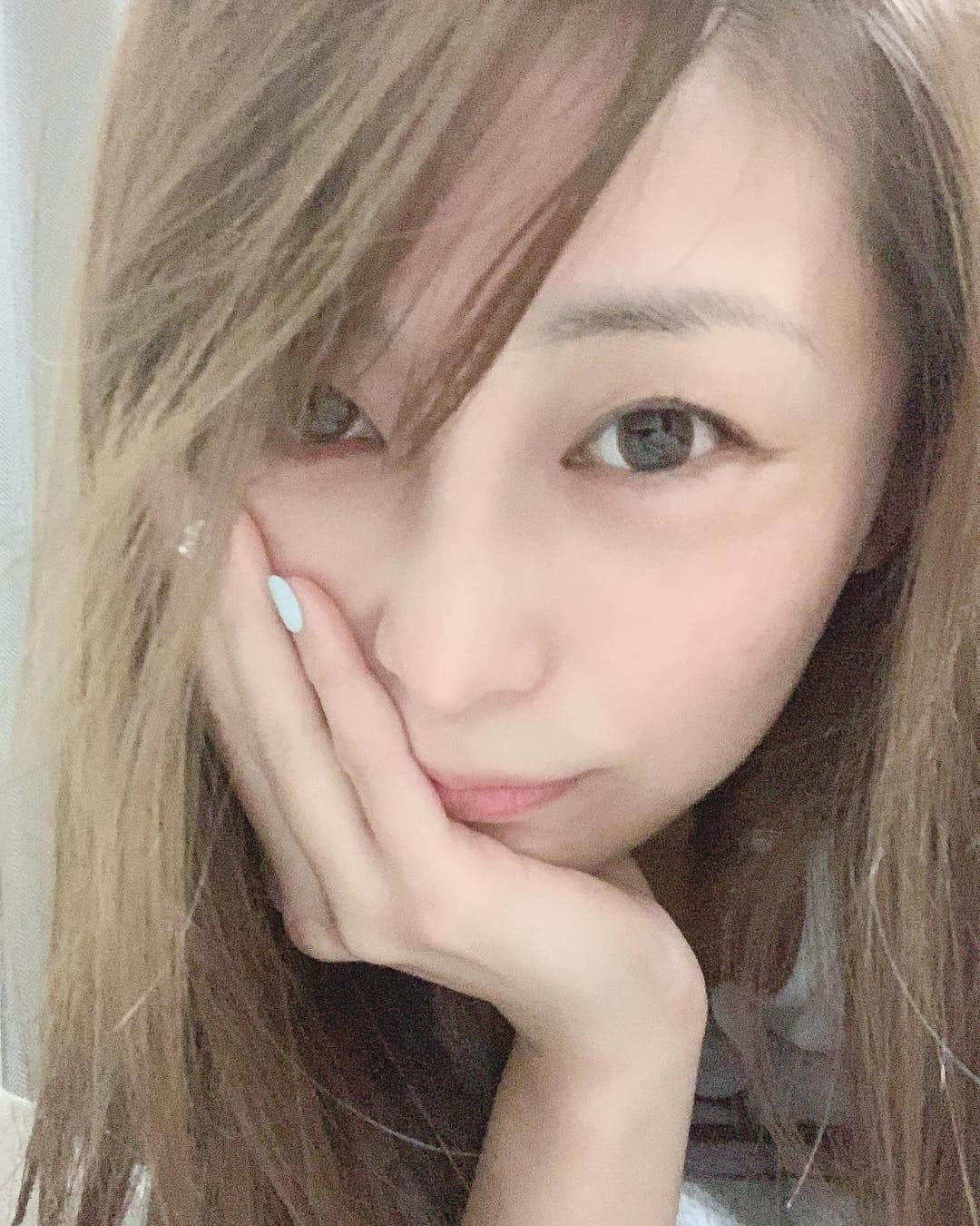 熊切あさ美さんのインスタグラム写真 - (熊切あさ美Instagram)「寝る前になんだか幸せな気分になれた☺️ #ありがとう #happy #感謝 #goodnight  #japan #instagood  #熊切あさ美」4月20日 2時48分 - asami_kumakiri