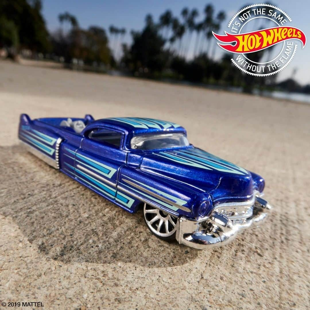 Hot Wheelsさんのインスタグラム写真 - (Hot WheelsInstagram)「LOW😎RI😎DER. The Custom '53 Cadillac® from the ROD SQUAD™ is nothing short of 🔥. #HotWheels #Cadillac」4月20日 3時00分 - hotwheelsofficial