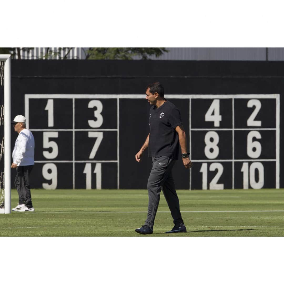 コリンチャンスさんのインスタグラム写真 - (コリンチャンスInstagram)「Timão segue se preparando para a final do Paulistão contra o São Paulo, neste domingo, na @ArenaCorinthians. 📸 Daniel Augusto Jr/Agência Corinthians  #VaiCorinthians #MajestosoFinal #Corinthianismo #FielAtéoFim #MeuBMG #NãoÉSóPatrocínio #TimeDoPovo #Corinthians #Timão #CorinthiansTV #FielTorcedor #AFielÉFoda #TodosPorUm #NikeFutebol #Joli #EstrellaGalicia #UniversidadeBrasilOficial #ÉPositivo #CorinthiansÉPositivo #LoucoPotyCorinthians #PostosALE #ALEnoTimão #TODOSportiCorinthians #CartãodeTODOSCorinthians #TODOSpeloTimão」4月20日 3時00分 - corinthians