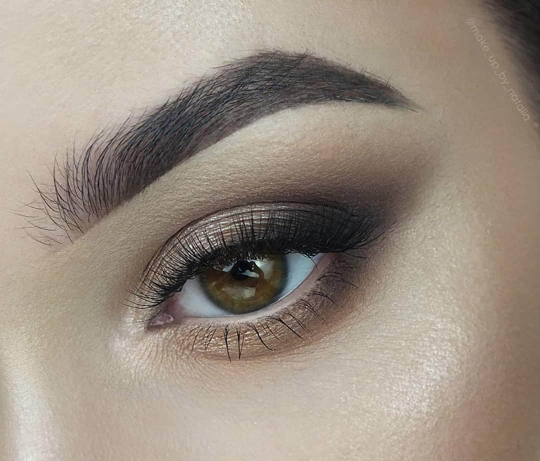 Anastasia Beverly Hillsさんのインスタグラム写真 - (Anastasia Beverly HillsInstagram)「Beautiful @make_up_by_natalia  EYES •  #abheyeshadows (Fawn, Smoke, Noir, Soft Peach, Burnt Orange, Sateen)  BROWS • #Dipbrow in Dark Brown  GLOW• Sun Dipped ✨#GlowKit」4月20日 3時24分 - anastasiabeverlyhills