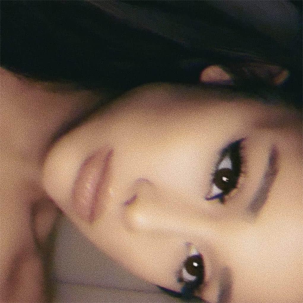 アリアナ・グランデさんのインスタグラム写真 - (アリアナ・グランデInstagram)4月20日 3時41分 - arianagrande