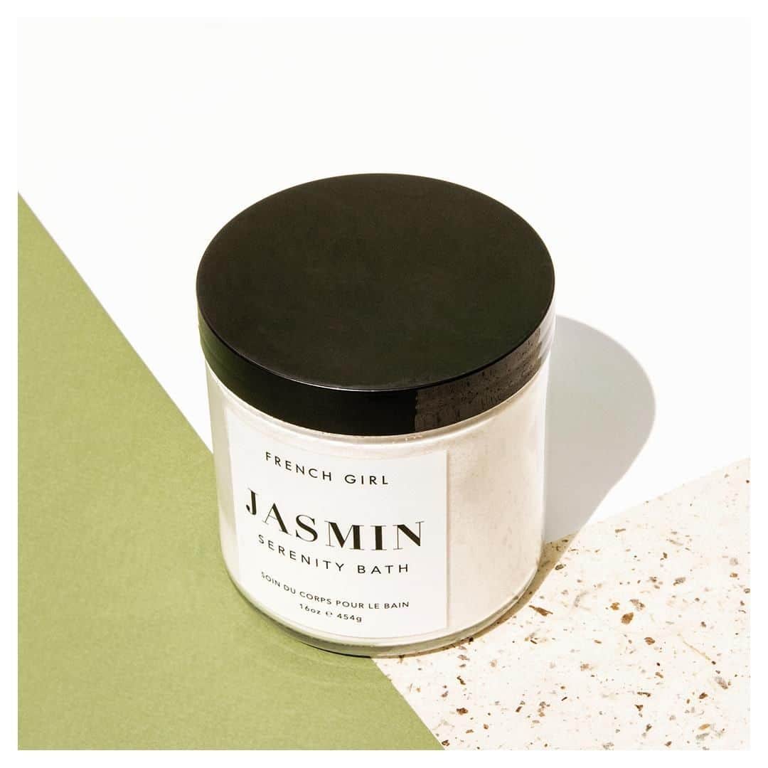 FRENCH GIRLさんのインスタグラム写真 - (FRENCH GIRLInstagram)「Introducing the latest addition to French Girl beauty - Jasmin Serenity Bath! ⠀ Sink into serenity with this effervescent powder-based bath soak that instantly moisturizes and softens skin for a luxurious new way to unwind. ⠀ .⠀ .⠀ #newinbeauty #skincareobsessed #bathpowder #serenity #springbeauty #cleanbeauty #jasmine #plantpowered #soindesoi #ecoluxe #sustainableluxury #frenchgirlorganics」4月20日 4時00分 - frenchgirlorganics