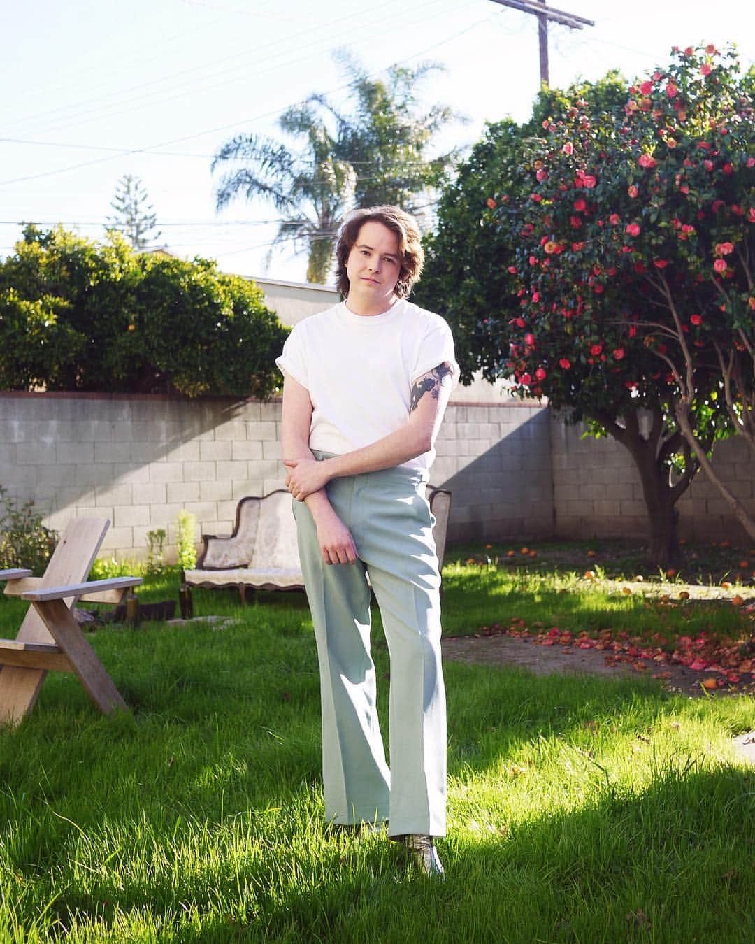 HEY VIOLETのインスタグラム：「the grass is always greener」