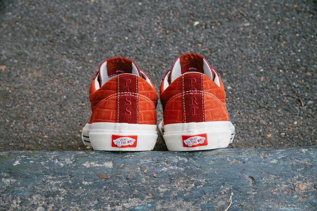 Vans Skateさんのインスタグラム写真 - (Vans SkateInstagram)「The @Vans x @Pass_Port collection is now available at select skate shops worldwide! Hit vans.com/skate and find a shop near you.」4月20日 16時11分 - vansskate
