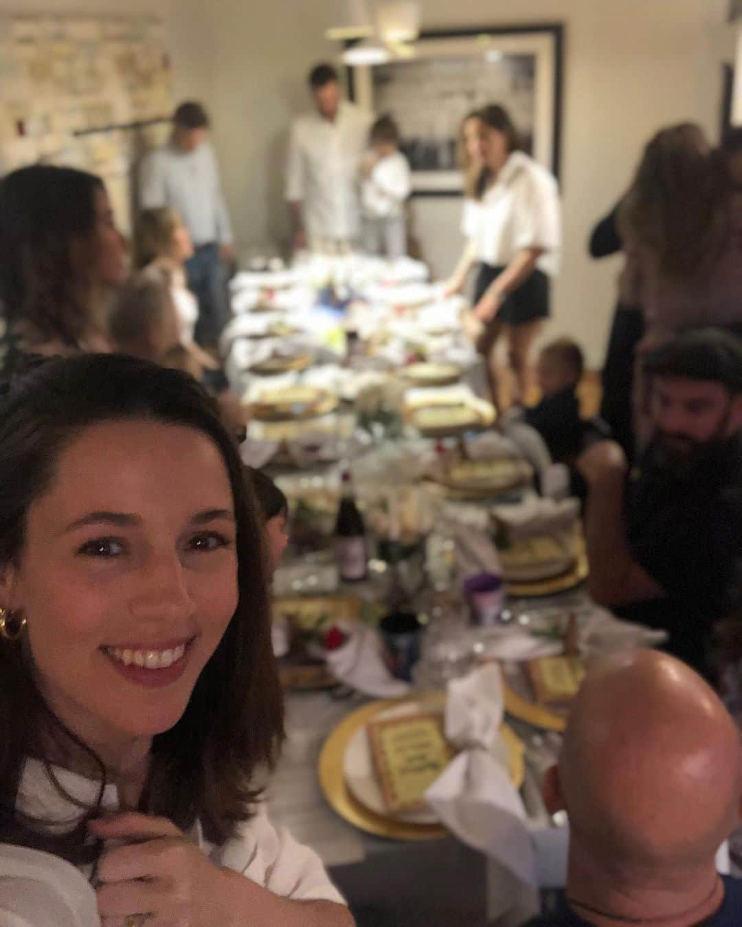 アロナ・タルさんのインスタグラム写真 - (アロナ・タルInstagram)「Happy Passover חג שמח לכווווולם. ותודה ל @noatishby על סדר מהמם כרגיל!」4月20日 15時02分 - alonatal