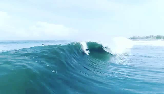 佐藤魁のインスタグラム：「getting  started  one wave's at bali @volcomjapan #volcomjapan #trulydefined  thanyou  for drone filming @balisatoshi」