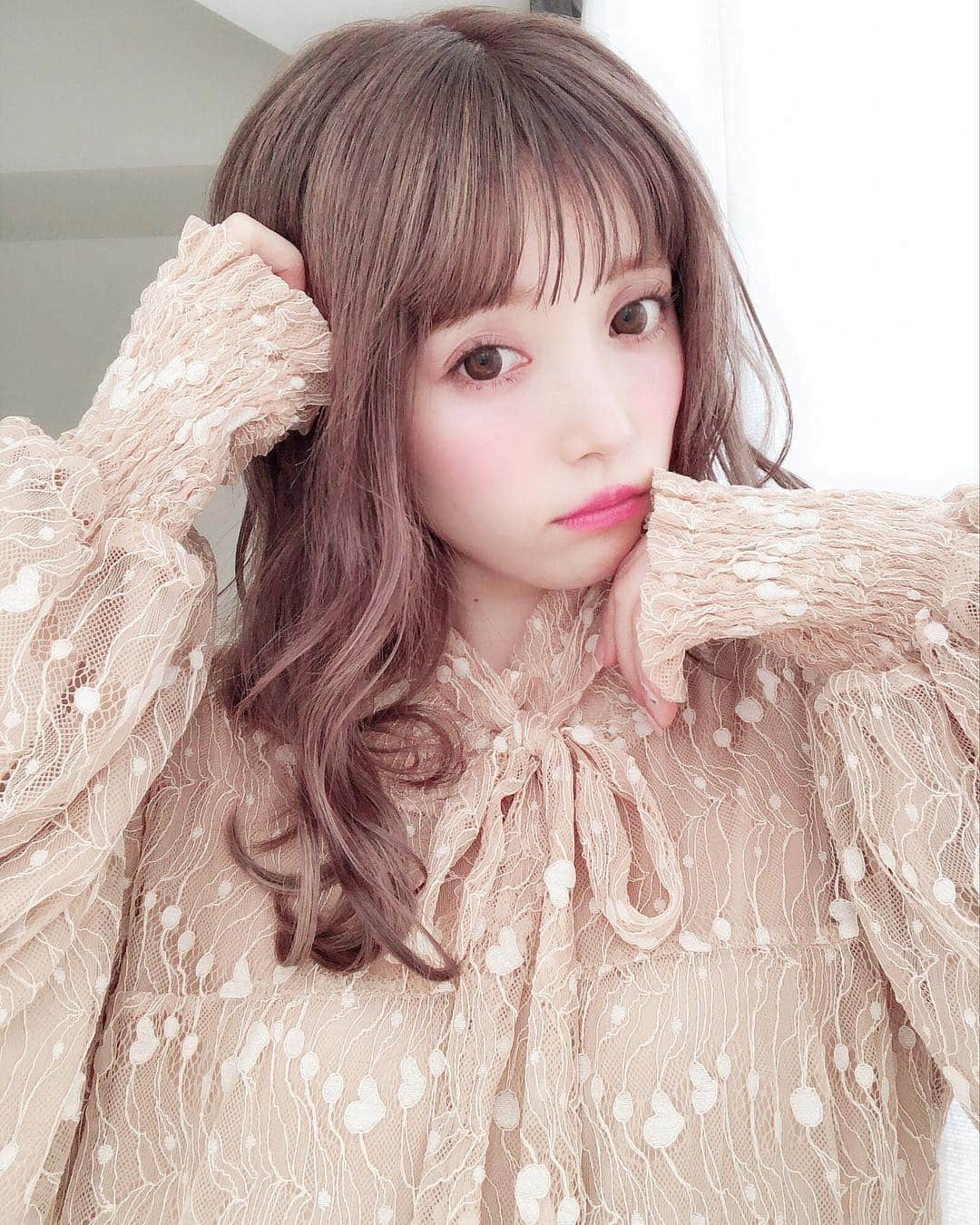 おりもあいさんのインスタグラム写真 - (おりもあいInstagram)「今日はポカポカ陽気☀️💕 着てる洋服は今日20時発売のブリエラレースワンピだよ☺️💓 ⠀」4月20日 15時34分 - ai_orimo