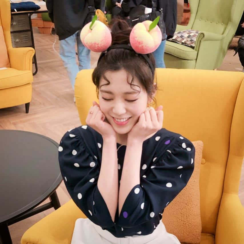 リジ のインスタグラム：「🍑나는야 복뚜아🍑」