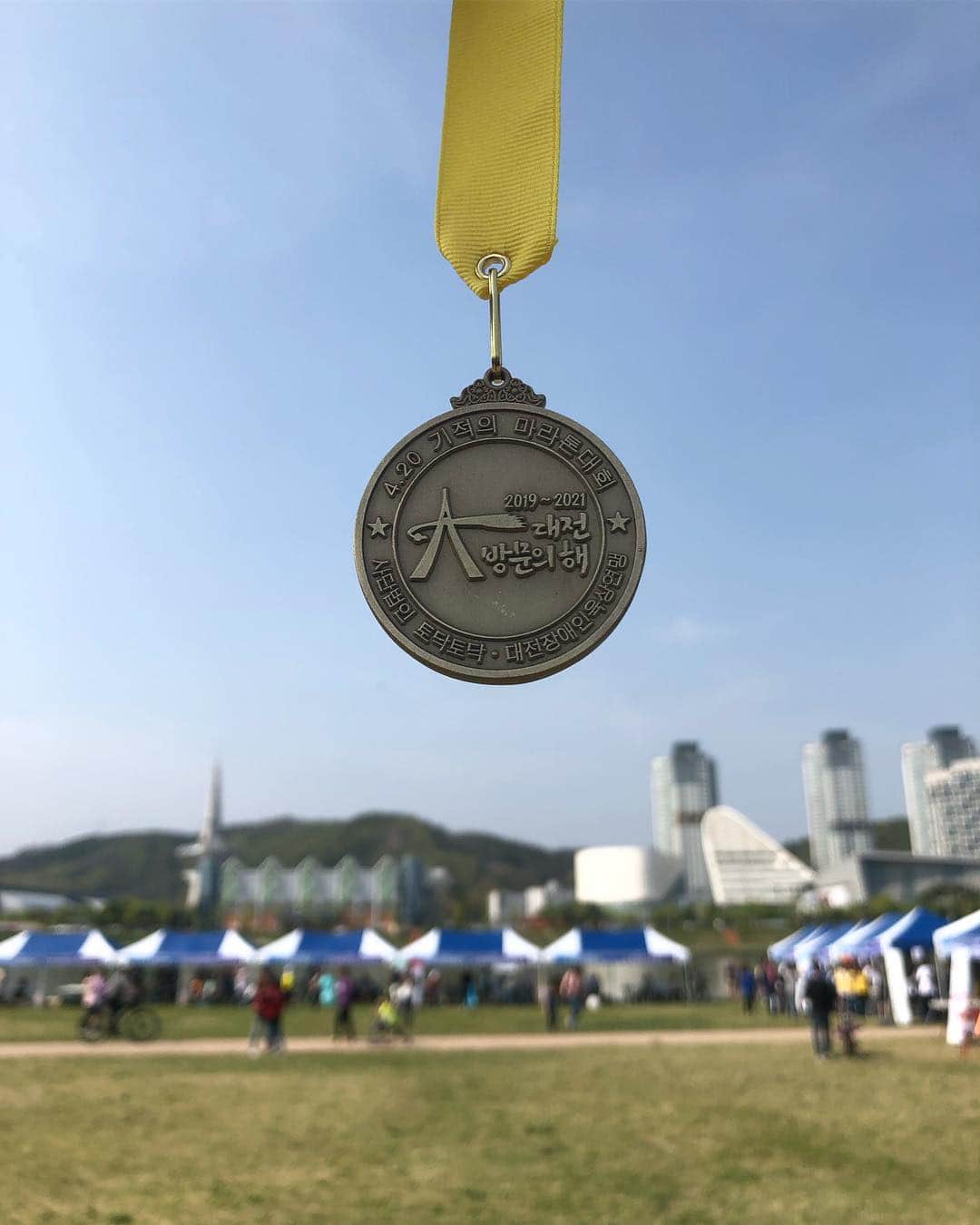 ジヌションさんのインスタグラム写真 - (ジヌションInstagram)「🏅 2019년 6번째 메달 #기적의마라톤 #런예인」4月20日 15時58分 - jinusean3000
