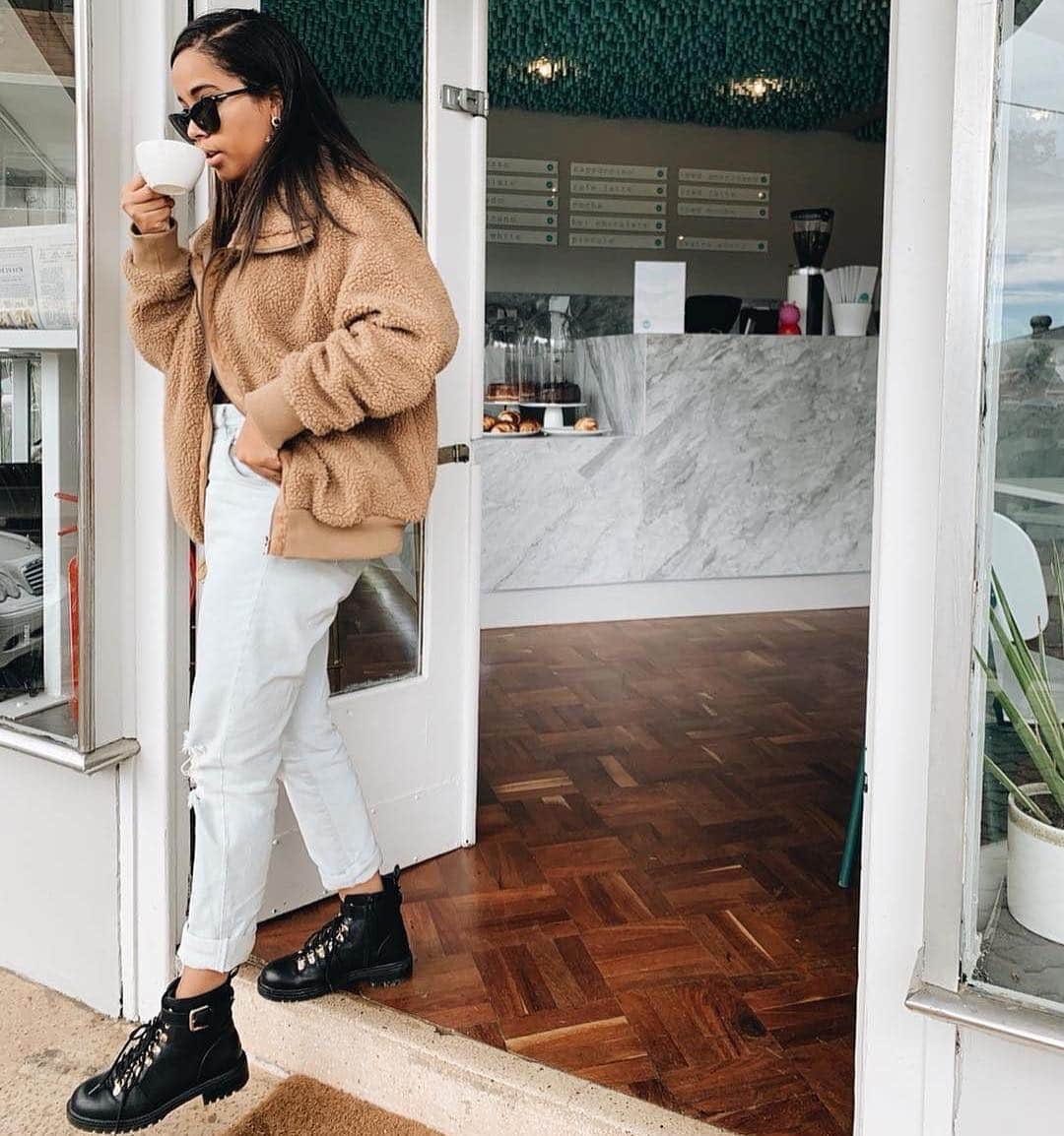 COTTON ONさんのインスタグラム写真 - (COTTON ONInstagram)「Brunch with a side of 30% off these boots 🙏 #TapToShop #MyCottonOn @leah.houston」4月20日 7時15分 - cottonon