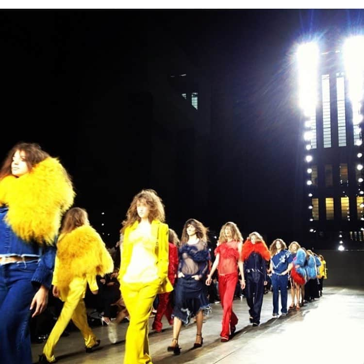 Marques Almeidaさんのインスタグラム写真 - (Marques AlmeidaInstagram)「Remembering AW14❤️💛💙」4月20日 7時35分 - marques_almeida