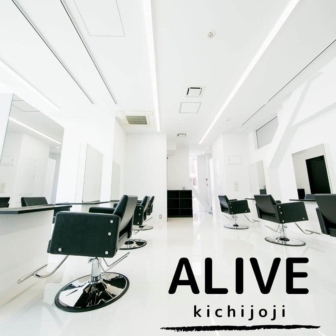 ALIVEさんのインスタグラム写真 - (ALIVEInstagram)「． ． ． 🔻kichijoji staff 🔻． ． 白土諒 @ryo_alive 松永優哉 @yuya_alive kanako @kanakoyamashitaa  西村なる美 @narumi_nishimura 若山葵 @iamblue.58 ． ． ． ． ． 🏁 ALIVE人気メニュー 🏁  人気NO.1 グラデーションカラー（ブリーチ込み）　￥10800　ALIVEといえばグラデーションカラー☆  人気NO.2 ハイライトカラー　（ブリーチ込み）　￥14040　学生からOL、白髪の気になる方まで幅広く人気♪  人気NO.3 ダブルカラー　（ブリーチ込み）　￥18360　美容学生、個性派、透明感抜群を求める方へ◎ ． ． ． ． 🏁 ALIVE 吉祥寺店 🏁 東京都武蔵野市吉祥寺本町1-10-5 吉祥寺公園通りビル 6F ． 吉祥寺駅中央口から徒歩5分 ． 平日10:00~20:00 土日祝日10:00~19:00 ． ☎0422275410 ． ． ． #グラデーションカラー#外国人風カラー#バレイヤージュ#バレイヤージュカラー#ハイライト#ハイライトカラー#ハイライトグラデーション#イルミナカラー#ハイトーン#サロンモデル#ヘアアレンジ#簡単ヘアアレンジ#美容学生#ナチュラルヘア#ブリーチカラー#ヘアカラー#ダブルカラー#generations#白濱亜嵐#三代目jsoulbrothers#山崎賢人#ウェディングヘア#グレージュ#ベージュカラー#ホワイトカラー#アディクシーカラー#インナーカラー」4月20日 7時42分 - alivehair