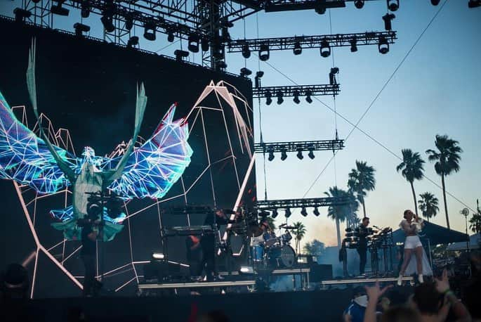 Gorgon Cityさんのインスタグラム写真 - (Gorgon CityInstagram)「@coachella tonight ⚡️⚡️⚡️ who’s in?」4月20日 7時50分 - gorgoncity