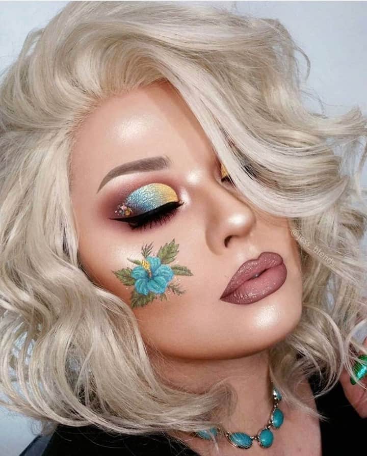 Makeup Addiction Cosmeticsさんのインスタグラム写真 - (Makeup Addiction CosmeticsInstagram)「⁣ A flower in bloom🌺 by @jess_blends⁣ .BRUSHES-⁣ @makeupaddictioncosmetics⁣ #makeupartistsworldwide #makeupaddictioncosmetics #makeupaddiction  #flawlessdolls #makeupinspiration ⁣」4月20日 8時30分 - makeupaddictioncosmetics