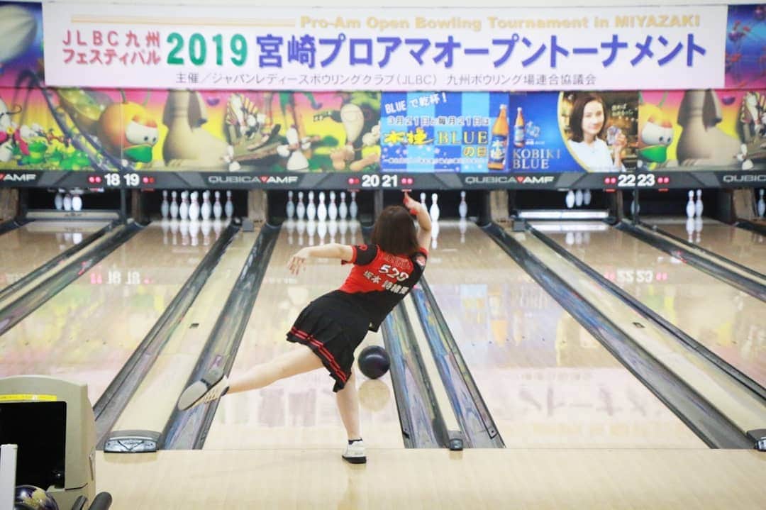 坂本詩緒里さんのインスタグラム写真 - (坂本詩緒里Instagram)「予選後半、悔いの残らないように頑張ります！😣 #プロボウラー#宮崎プロアマオープントーナメント #頑張ります#bowling」4月20日 9時37分 - jpba529