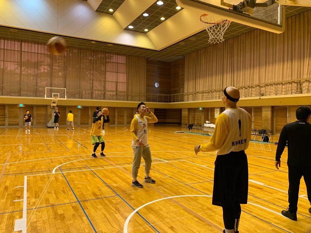 群馬クレインサンダーズさんのインスタグラム写真 - (群馬クレインサンダーズInstagram)「‪今日・明日は2018-19レギュラーシーズンラストゲーム‼️ #山形ワイヴァンズ との対戦⚡連勝してプレーオフへの弾みをつけたい🔥あと2試合‼️‼️気を抜かずにチーム一丸となって勝ち星を2つとりにいきましょう🌟🌟本日も熱い応援よろしくお願いします📣‬ ‪18:00TIPOFF‬ ‪#群馬クレインサンダーズ‬ ‪#群馬一丸‬ #Bリーグ #bleague #gogothunders #oneforall_allforone」4月20日 9時34分 - gunmacrane3ders
