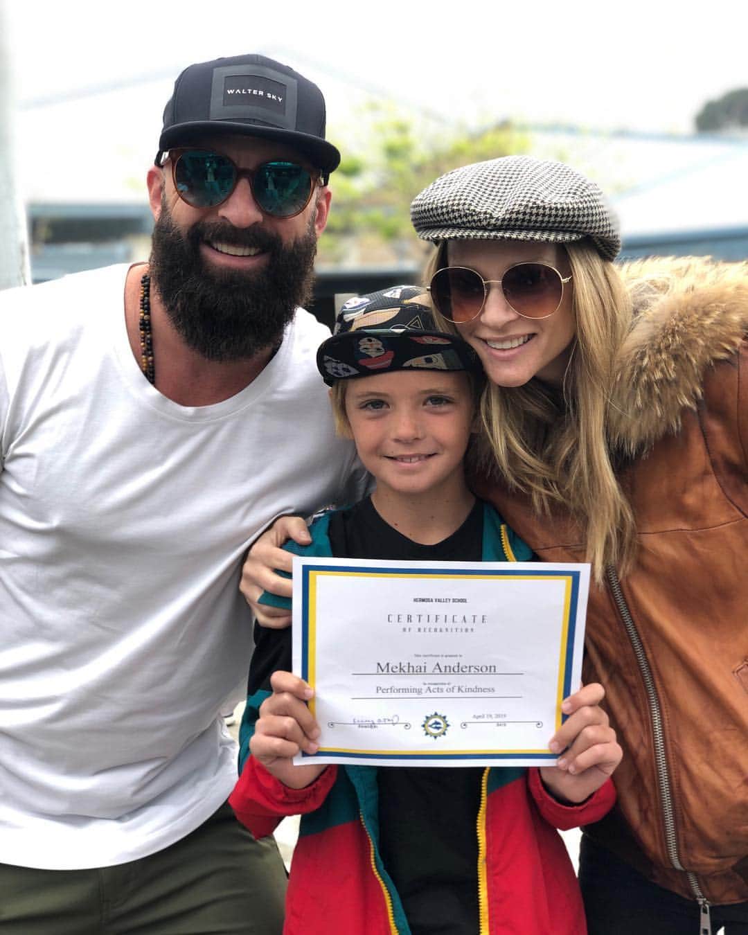 A・J・クックのインスタグラム：「This kid.....😍We could not be prouder parents. Mekhai was honored today at school for his kindness. I mean......😭💗💕☺️#proudmom #proudparents @nathanandy」