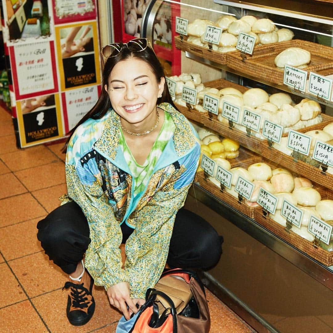 ローレン・サイのグルメインスタ