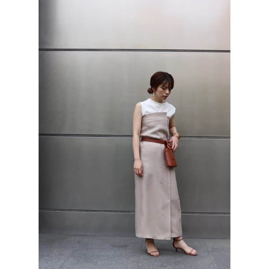 NOBLEさんのインスタグラム写真 - (NOBLEInstagram)「knit¥9.800(+tax) dress¥26.000(+tax) accessory「wolf circus」 ¥9.000(+tax)〜¥18.000(+tax) bag「PARISAWANG」¥29.000(+tax)﻿ shoes¥15.000(+tax)  #new #item #collection ﻿﻿﻿﻿ #feminine #styilsh #simple #modern﻿﻿ #instagood #noble #baycrews﻿﻿﻿﻿﻿﻿ #ノーブル#ベイクルーズ﻿﻿﻿﻿」4月20日 11時40分 - noble.jp