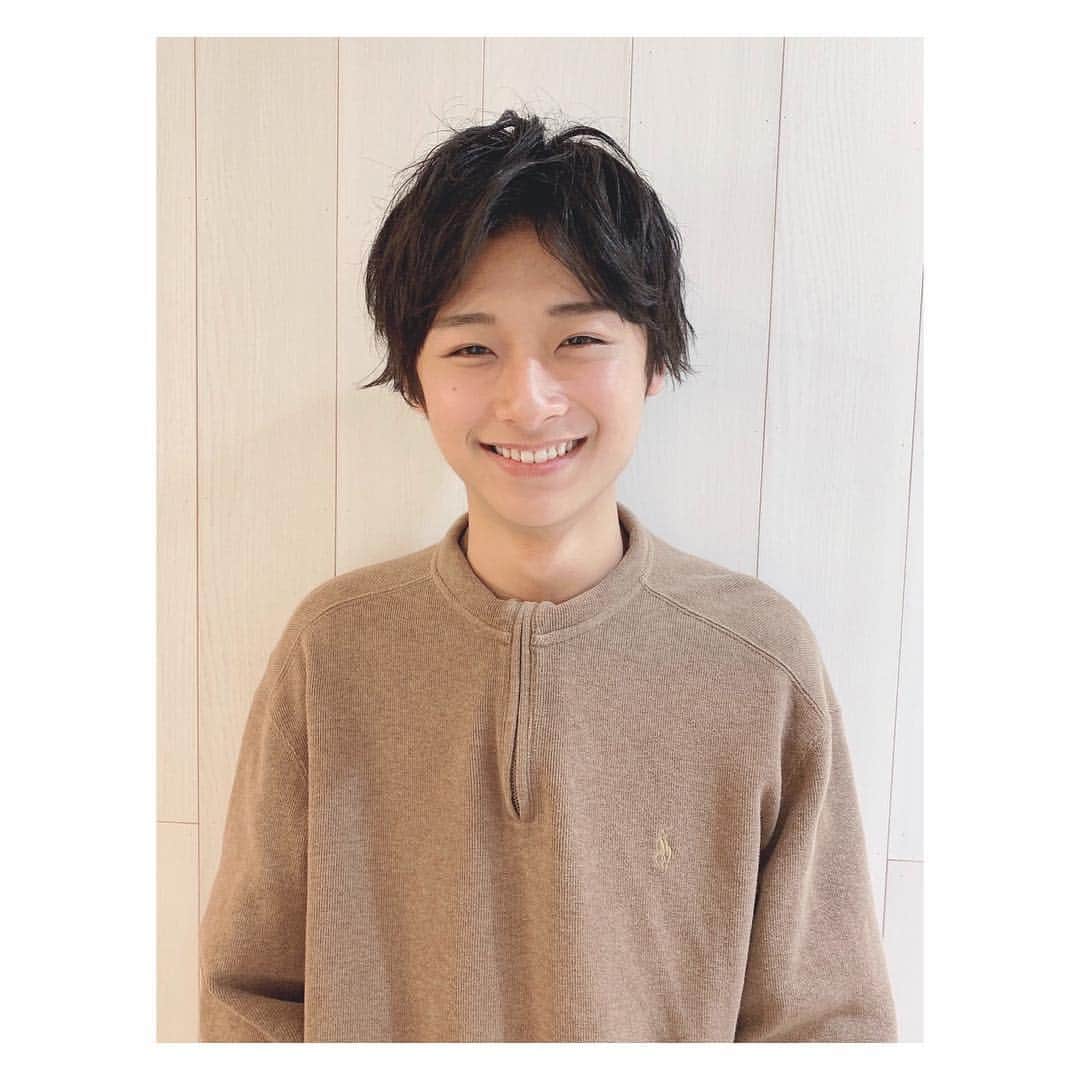 安藤祐輝のインスタグラム：「#美容師 #ヘアスタイル #ヘアメンテナンス」