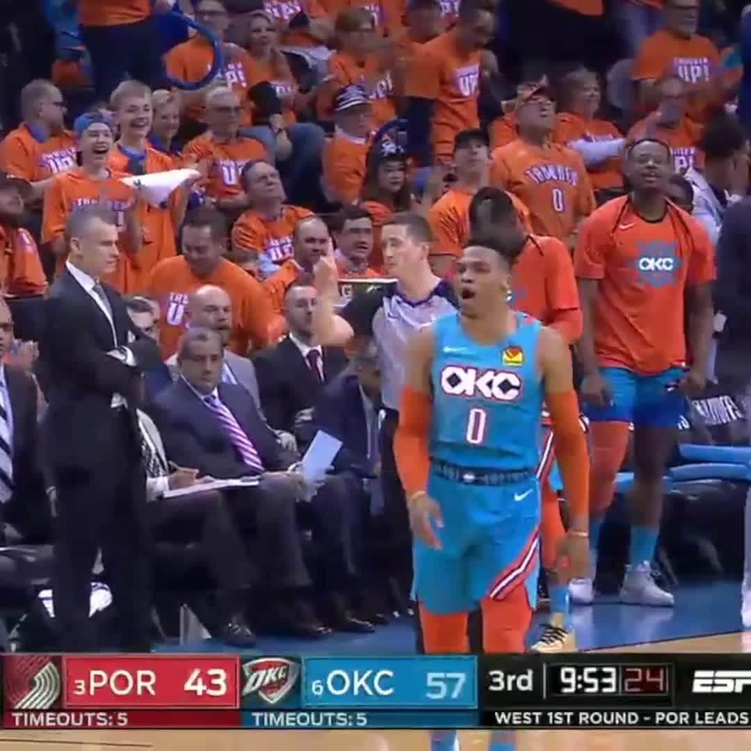 espnさんのインスタグラム動画 - (espnInstagram)「Russ rocked the baby on Dame after ...