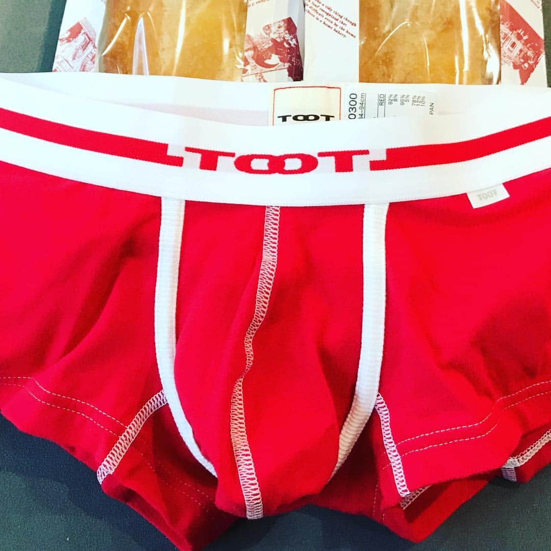 ミノルクリスさんのインスタグラム写真 - (ミノルクリスInstagram)「TOOTのパンツ 長岡青年会議所の4月定例会で検索してください😊」4月20日 12時27分 - djminoruchris