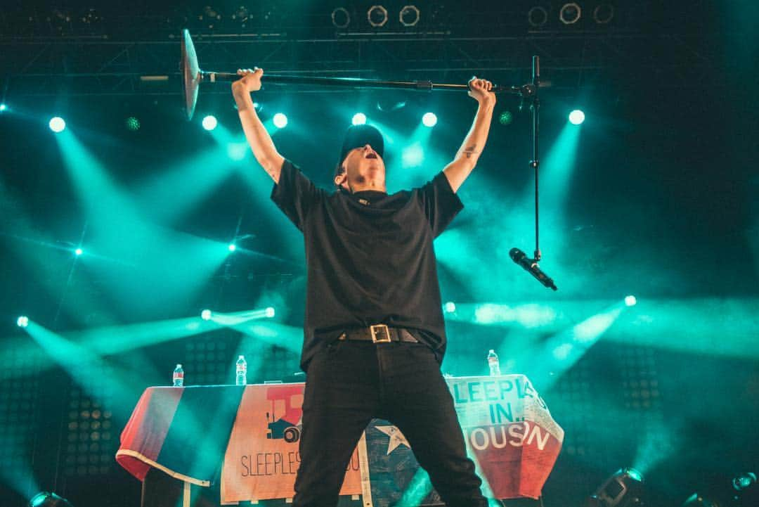 TABLO さんのインスタグラム写真 - (TABLO Instagram)「Tonight in HOUSTON! YEE-HAW!!! 🤠 — 📸 by @Bobo.xxndigo tour management: @enmgmt tickets at epikhigh.com — #epikhigh2019tour #houston #texas」4月20日 13時06分 - blobyblo