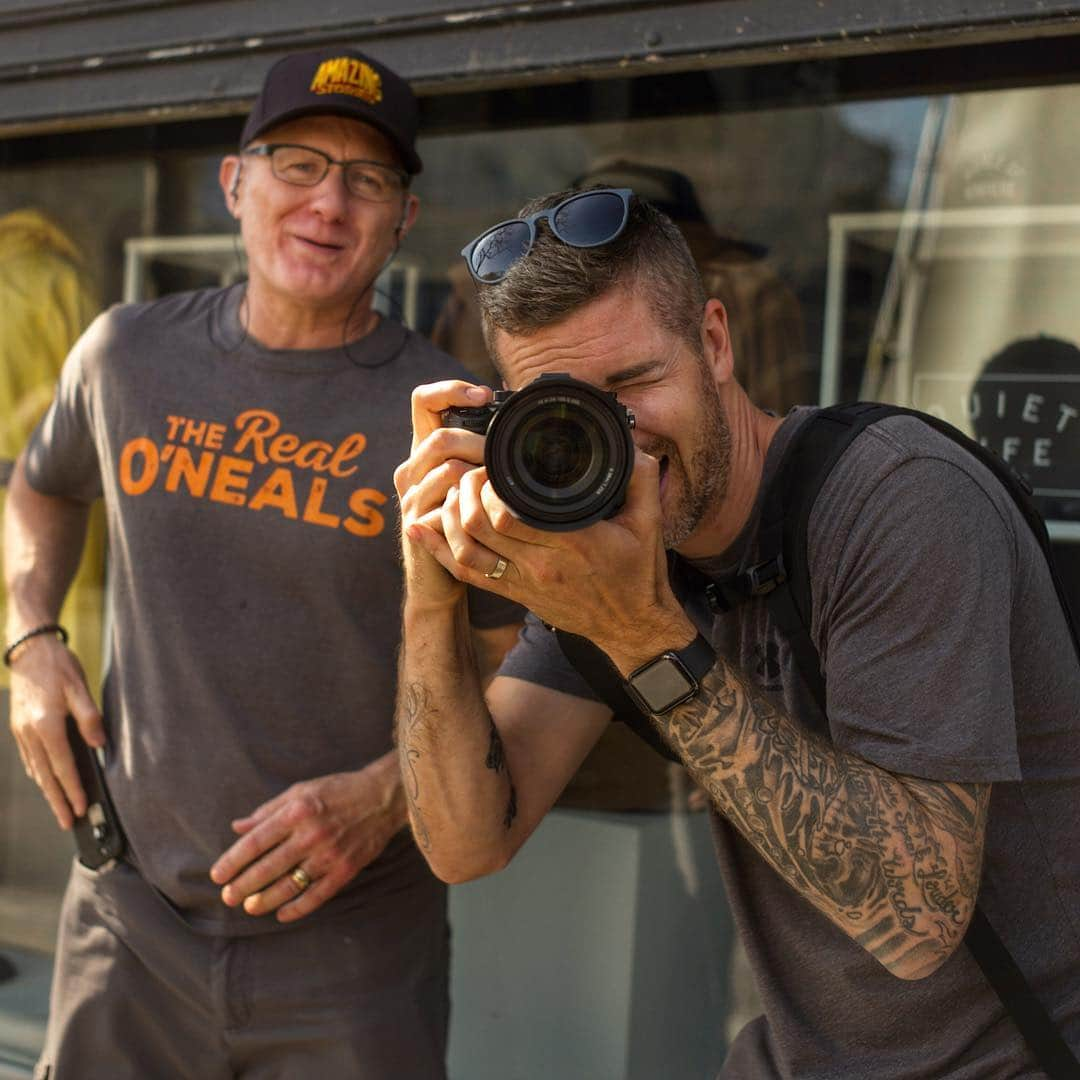 ハンナ・シモンさんのインスタグラム写真 - (ハンナ・シモンInstagram)「Got to work with these two dreamboats on my pilot. The incomparably gifted @toddholland3 and the shining star that is @jessegiddings. Just the best time making this show with the best people ❤️」4月20日 13時16分 - therealhannahsimone